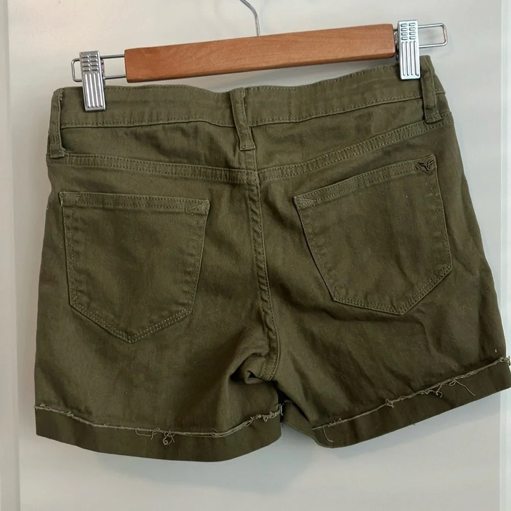 Vigoss Jeans Marley mid rise Olive Green Women's Shorts